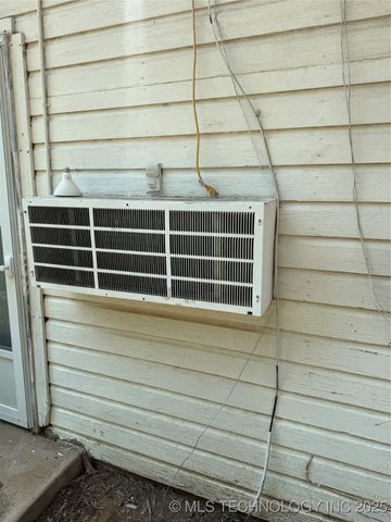 1306 McLish, Ardmore, OK 73401