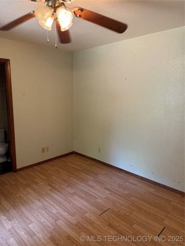 1306 McLish, Ardmore, OK 73401