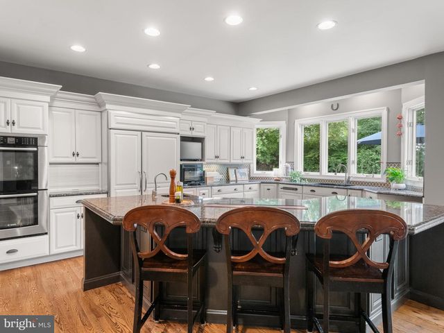 1285 OLD WOODS RD, West Chester, PA 19382