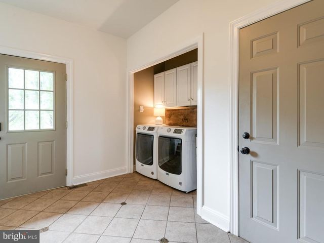 1285 OLD WOODS RD, West Chester, PA 19382