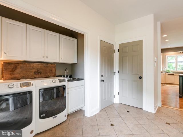 1285 OLD WOODS RD, West Chester, PA 19382