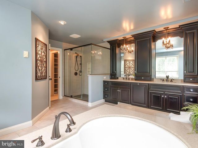 1285 OLD WOODS RD, West Chester, PA 19382