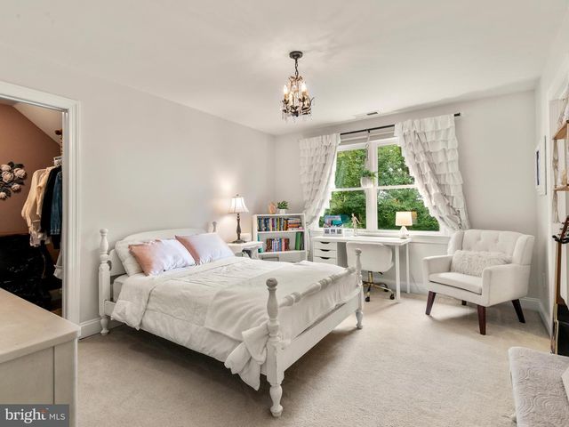 1285 OLD WOODS RD, West Chester, PA 19382
