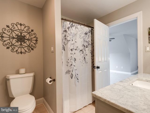 1285 OLD WOODS RD, West Chester, PA 19382