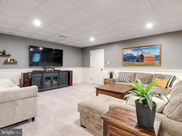 1285 OLD WOODS RD, West Chester, PA 19382