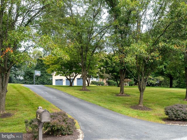 1285 OLD WOODS RD, West Chester, PA 19382