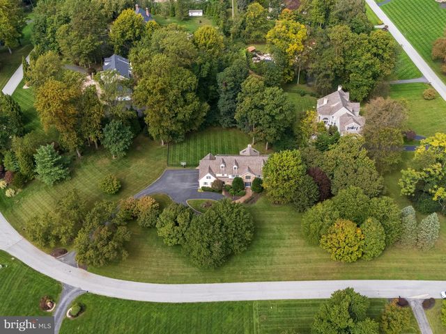 1285 OLD WOODS RD, West Chester, PA 19382