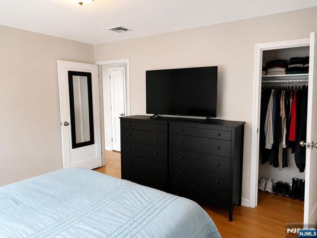 3-11 Pickett Place, Fair Lawn, NJ 07410