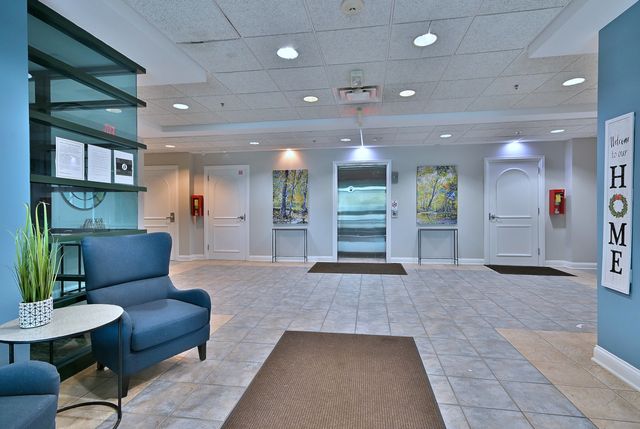 1930 N Harlem Avenue 402, Elmwood Park, IL 60707