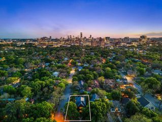 609 Texas, Austin, TX 78705