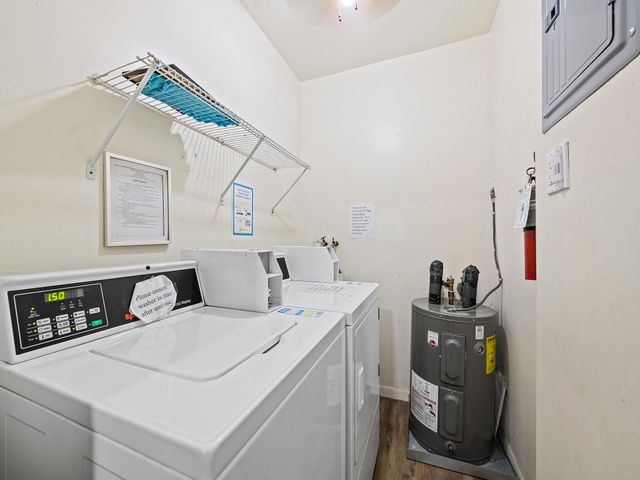 1 Jacaranda Country Club Drive 202, Plantation, FL 33324