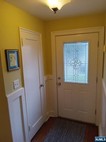 82 2nd Street, North Arlington, NJ 07031