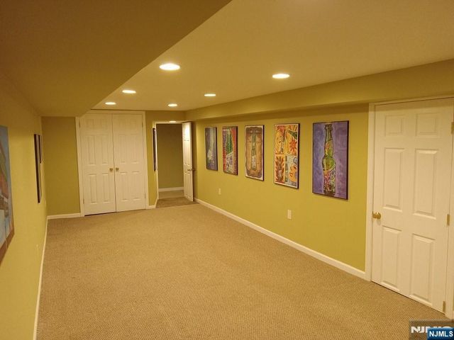 82 2nd Street, North Arlington, NJ 07031