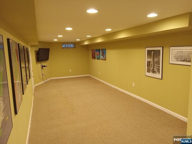 82 2nd Street, North Arlington, NJ 07031