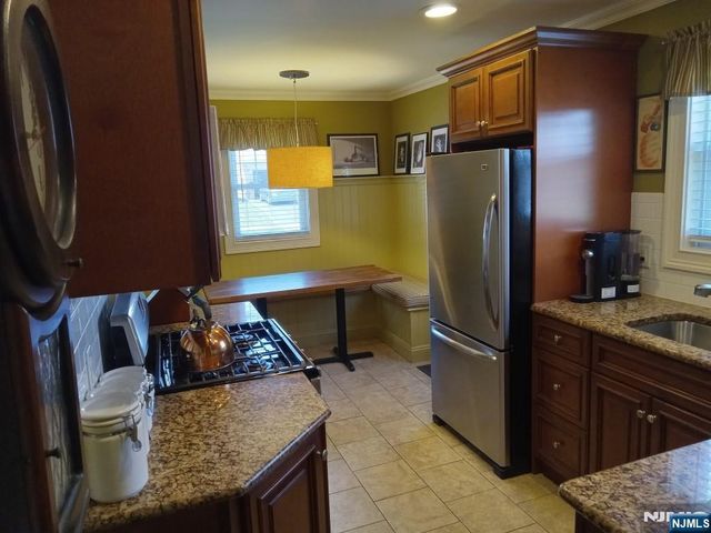 82 2nd Street, North Arlington, NJ 07031