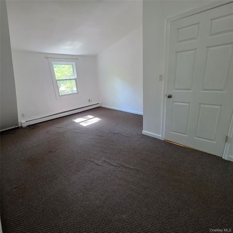 45 Christian Avenue, Setauket, NY 11733
