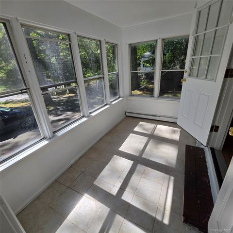 45 Christian Avenue, Setauket, NY 11733