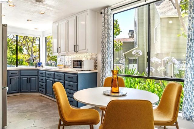 3300 Southridge Dr, Richmond, CA 94806