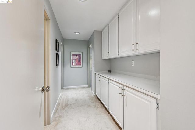 3300 Southridge Dr, Richmond, CA 94806