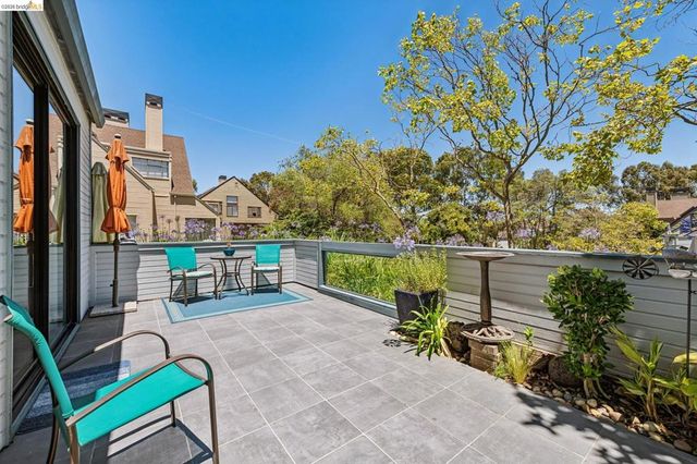 3300 Southridge Dr, Richmond, CA 94806