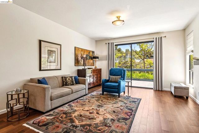 3300 Southridge Dr, Richmond, CA 94806