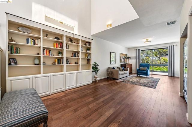 3300 Southridge Dr, Richmond, CA 94806