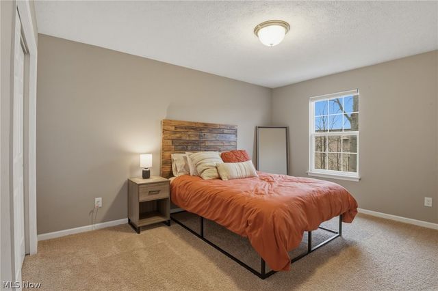 32895 Rebecca Lane, Avon Lake, OH 44012