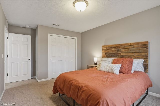 32895 Rebecca Lane, Avon Lake, OH 44012