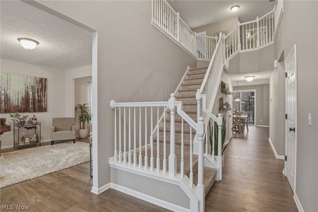 32895 Rebecca Lane, Avon Lake, OH 44012