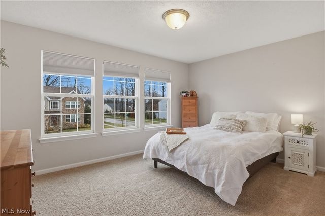 32895 Rebecca Lane, Avon Lake, OH 44012