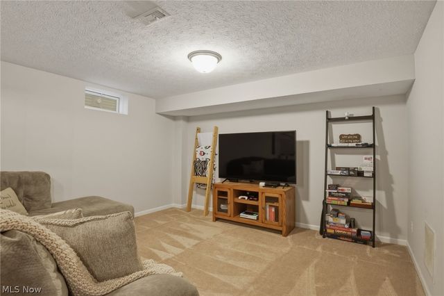 32895 Rebecca Lane, Avon Lake, OH 44012