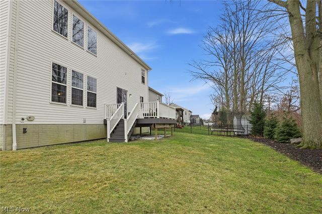 32895 Rebecca Lane, Avon Lake, OH 44012