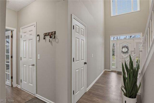 32895 Rebecca Lane, Avon Lake, OH 44012