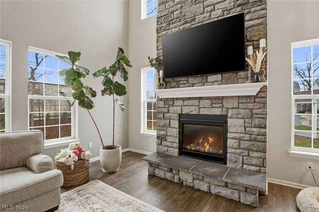 32895 Rebecca Lane, Avon Lake, OH 44012