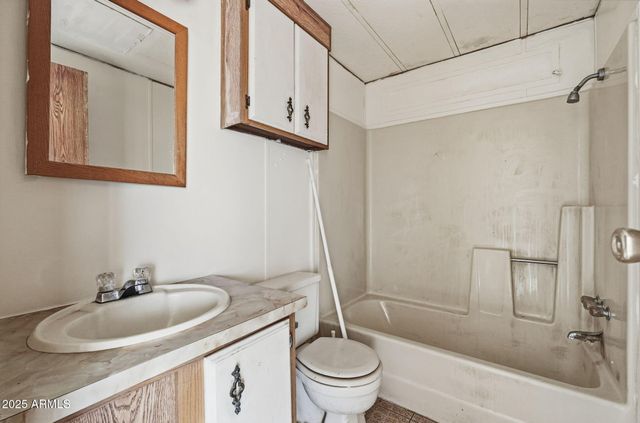 9156 S THORNTON Road, Casa Grande, AZ 85193