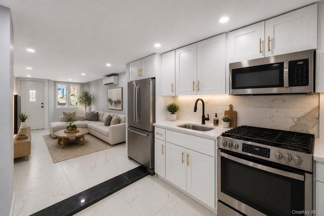 140-24 183rd Street, Springfield Gardens, NY 11413