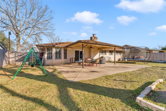 213 Corder LN, Burnet, TX 78611