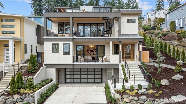 11921 90th Ave NE, Kirkland, WA 98034