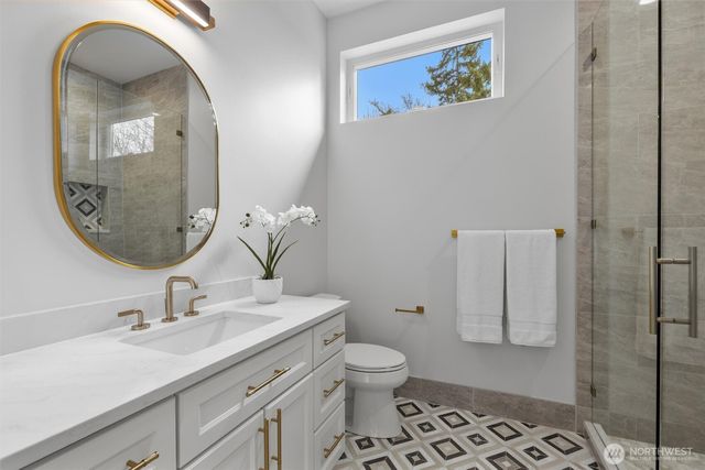 11921 90th Ave NE, Kirkland, WA 98034