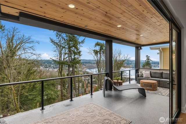 11921 90th Ave NE, Kirkland, WA 98034