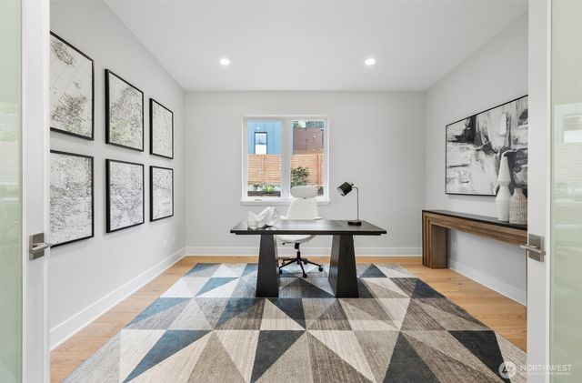 11921 90th Ave NE, Kirkland, WA 98034