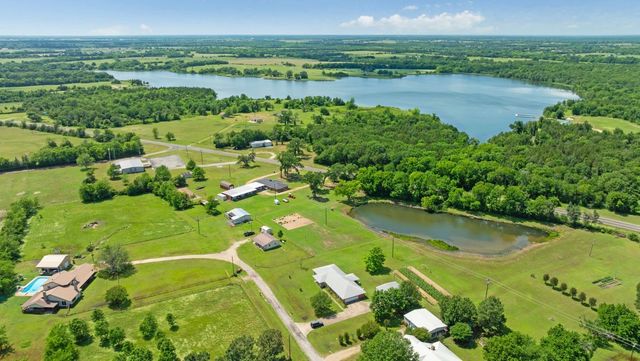 152 County Road 32250, Sumner, TX 75486