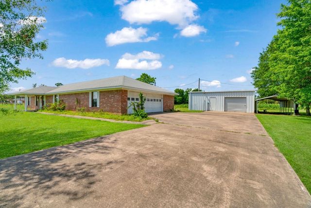 152 County Road 32250, Sumner, TX 75486