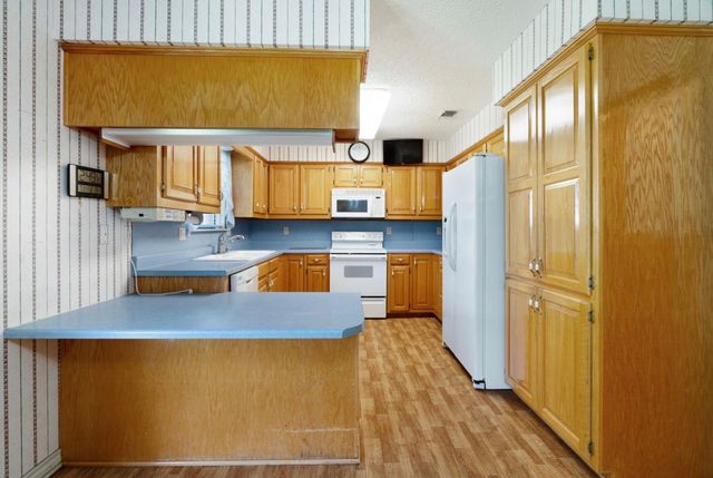 152 County Road 32250, Sumner, TX 75486
