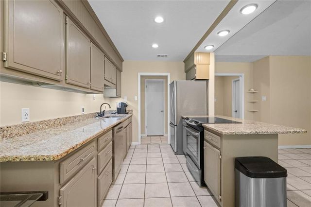 9690 Jeff Hamilton Road, Mobile, AL 36695