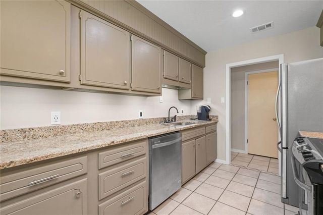 9690 Jeff Hamilton Road, Mobile, AL 36695