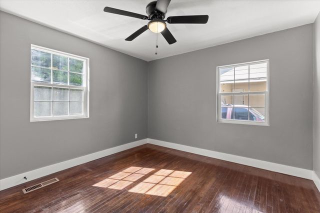 712 Parkview Drive, Chattanooga, TN 37411