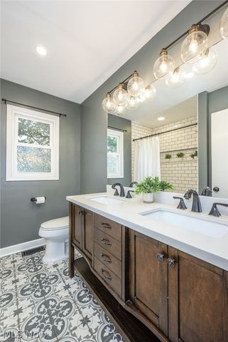 496 Howe Road, Kent, OH 44240