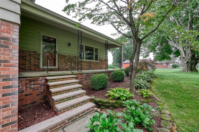 496 Howe Road, Kent, OH 44240