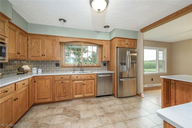 496 Howe Road, Kent, OH 44240